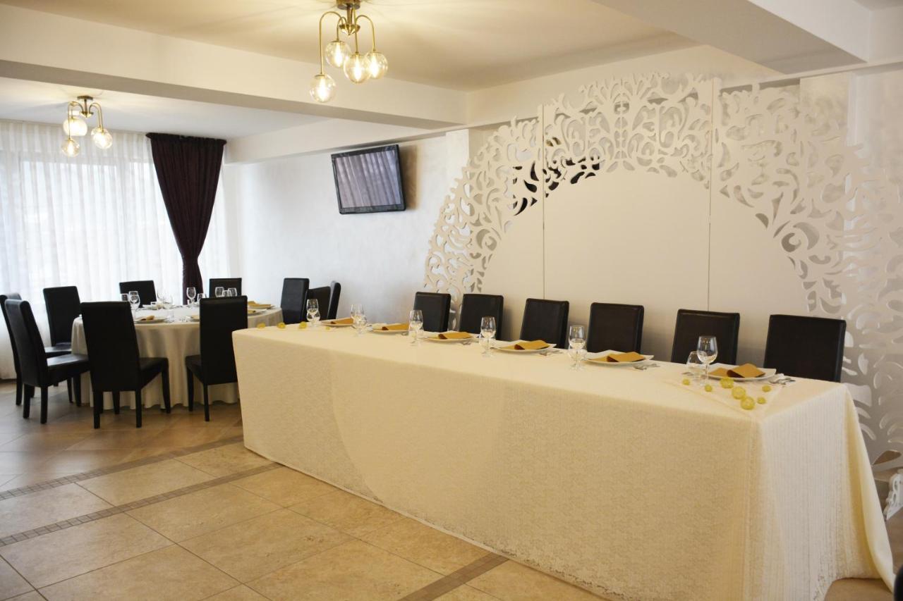 Pensiunea Royal Borşa Exterior foto